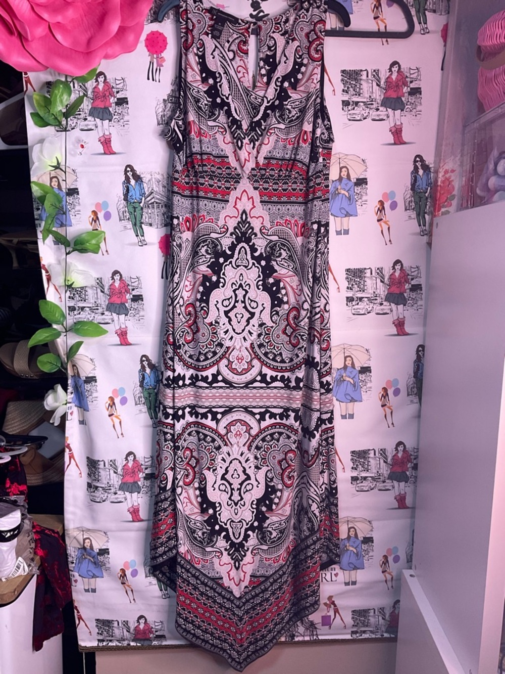 INC International Concepts Sleeveless Paisley Maxi Dress in Black and Pink